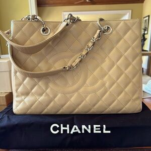 2012 Chanel Caviar Grand Shopping Tote (GST). Purchased in Paris. Dscntd in 2015